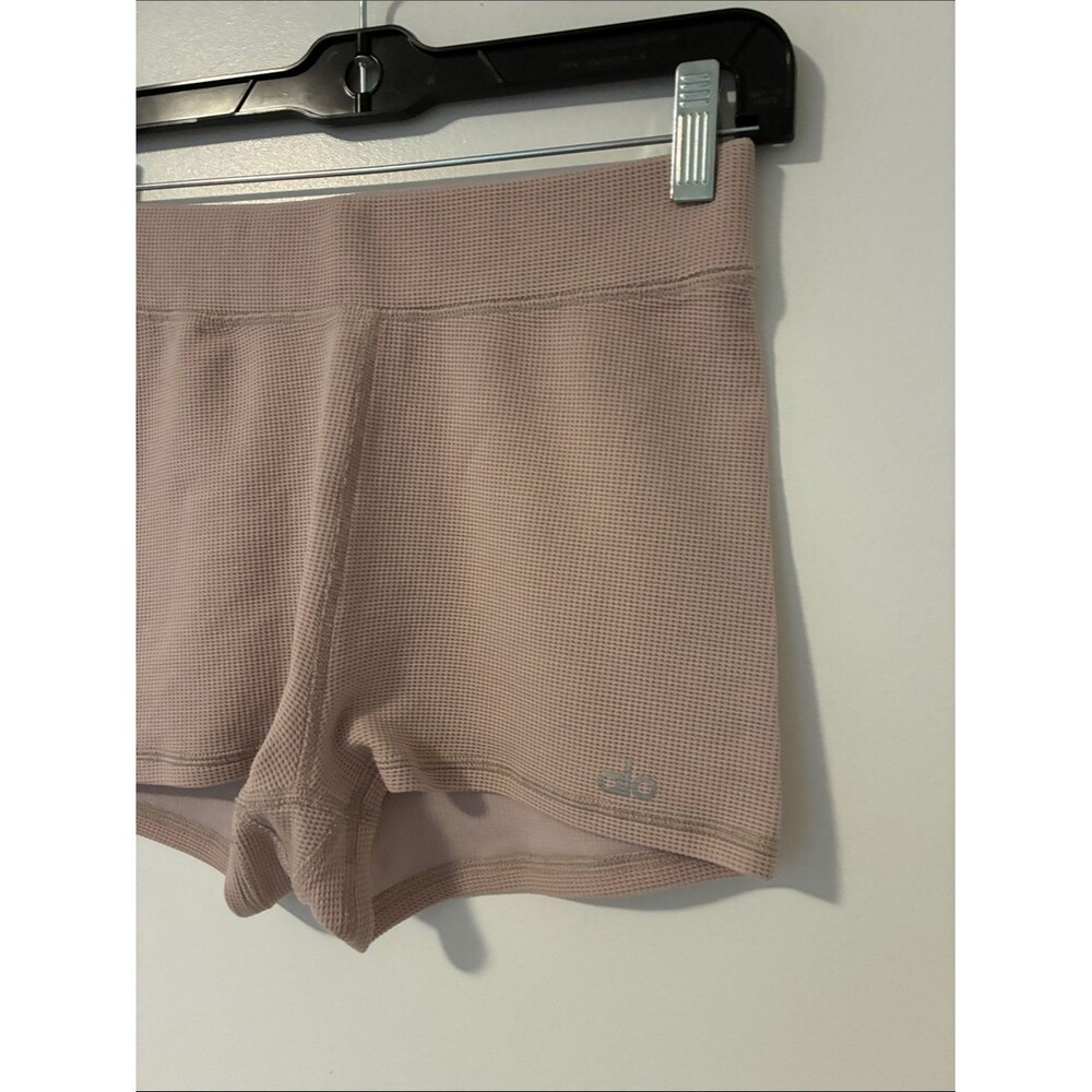 Alo Yoga Microwaffle Pleasant Boyshort Light Pink - Picture 2 of 9